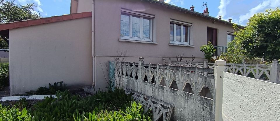 House 5 rooms of 100 m² in Sainte-Verge (79100)