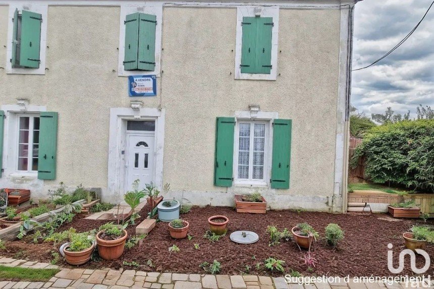 House 10 rooms of 192 m² in Dompierre-sur-Mer (17139)