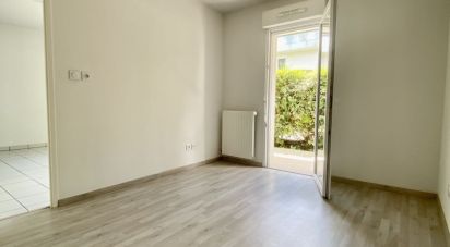 Apartment 2 rooms of 45 m² in Pessac (33600)