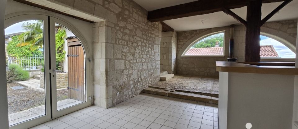 Maison 7 pièces de 174 m² à Le Puy-Notre-Dame (49260)