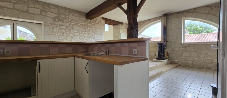 Maison 7 pièces de 174 m² à Le Puy-Notre-Dame (49260)