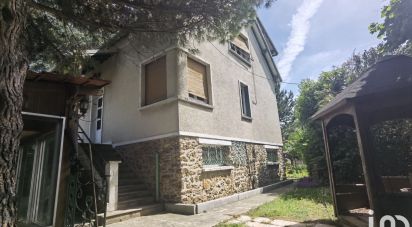 House 6 rooms of 222 m² in Sevran (93270)