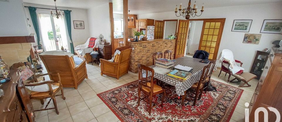 House 7 rooms of 175 m² in Sainte-Geneviève-des-Bois (91700)