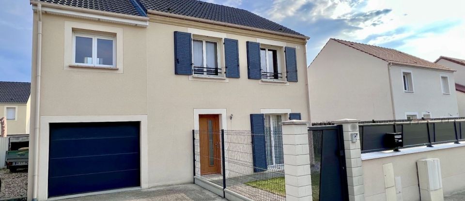 Maison 6 pièces de 112 m² à Tournan-en-Brie (77220)