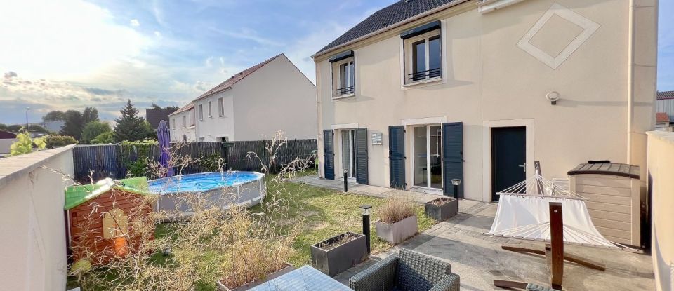 Maison 6 pièces de 112 m² à Tournan-en-Brie (77220)