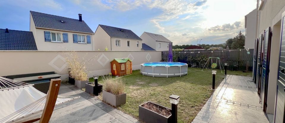 Maison 6 pièces de 112 m² à Tournan-en-Brie (77220)