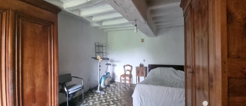 Longere 5 rooms of 168 m² in Saint-Pierre-des-Échaubrognes (79700)