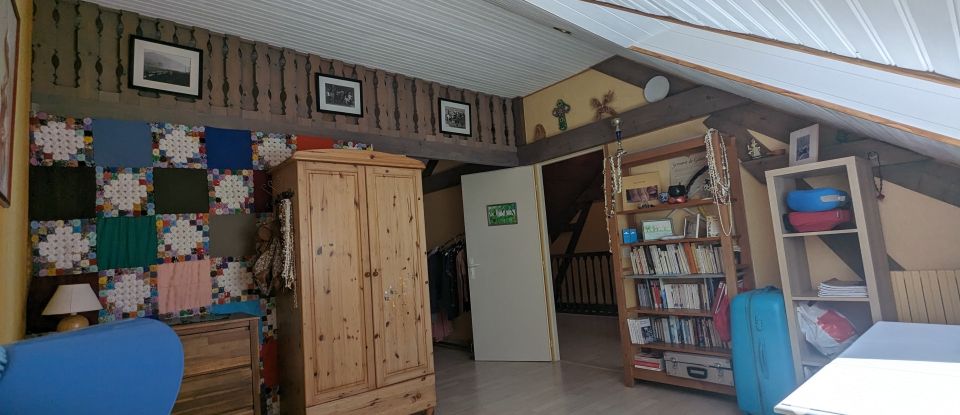 Maison traditionnelle 10 pièces de 230 m² à Sendets (64320)