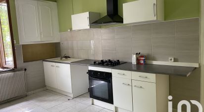 Maison de ville 4 pièces de 101 m² à Bogny-sur-Meuse (08120)