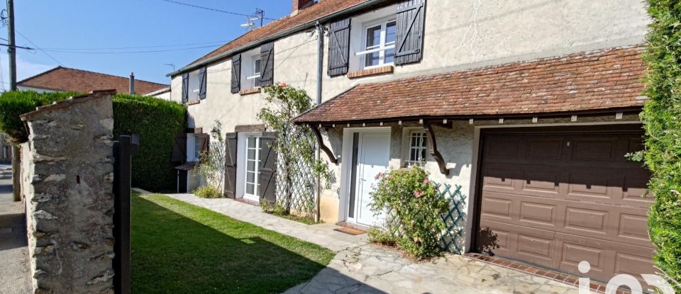 Longere 7 rooms of 180 m² in Soignolles-en-Brie (77111)