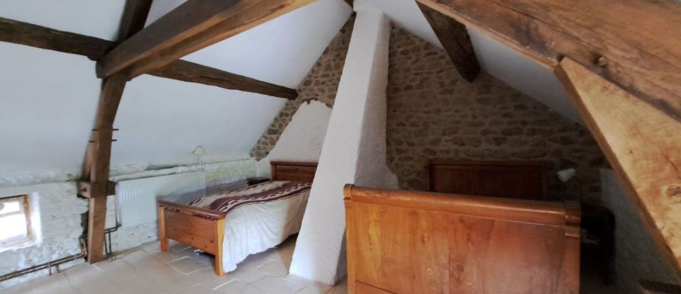 Maison de campagne 4 pièces de 90 m² à Montel-de-Gelat (63380)