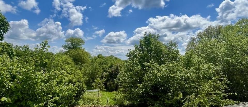 Maison de campagne 4 pièces de 90 m² à Montel-de-Gelat (63380)