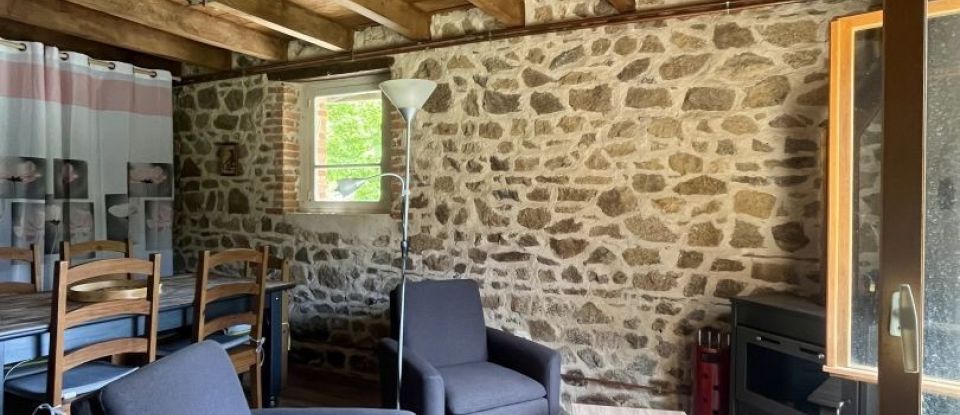 Maison de campagne 4 pièces de 90 m² à Montel-de-Gelat (63380)