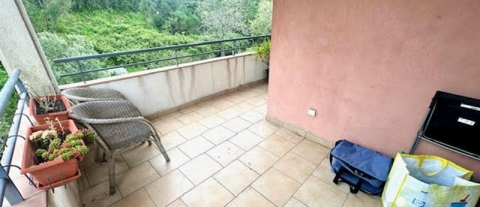 Apartment 3 rooms of 72 m² in Sainte-Maxime (83120)