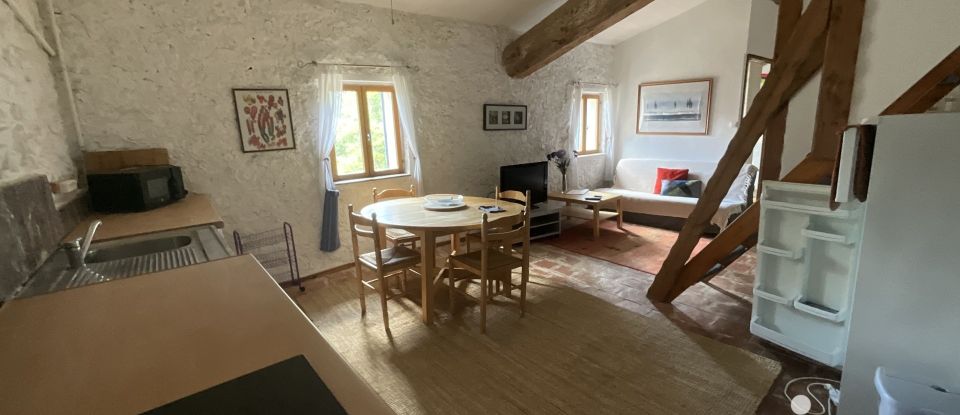 Gîte 15 pièces de 228 m² à Saint-Marcel-sur-Aude (11120)