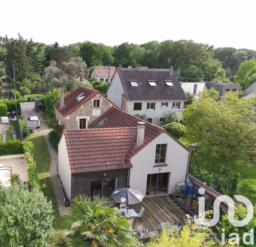 Maison d’architecte 7 pièces de 166 m² à Les Molières (91470)