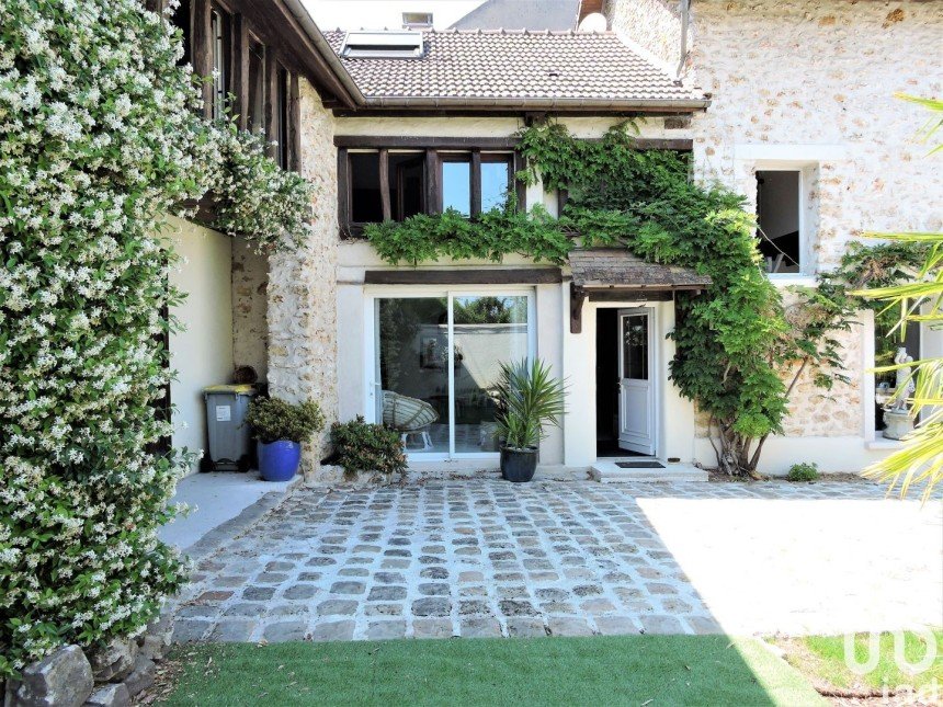 Maison 7 pièces de 190 m² à Montlhéry (91310)