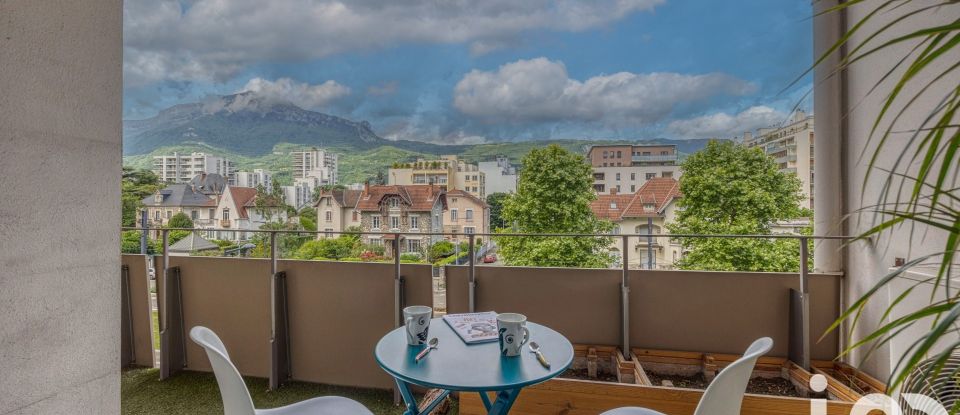 Apartment 3 rooms of 73 m² in Grenoble (38100)