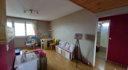 Apartment 3 rooms of 57 m² in Tours (37000)