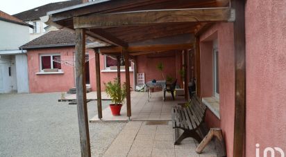 Maison 6 pièces de 163 m² à Bourbonne-les-Bains (52400)