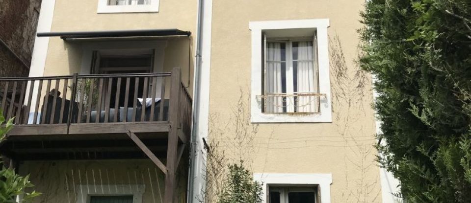 House 4 rooms of 124 m² in Périgueux (24000)