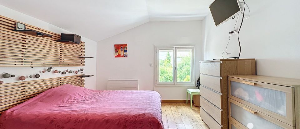 Maison traditionnelle 6 pièces de 130 m² à Orly (94310)