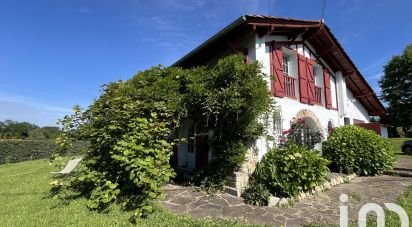 Traditional house 6 rooms of 166 m² in Villefranque (64990)