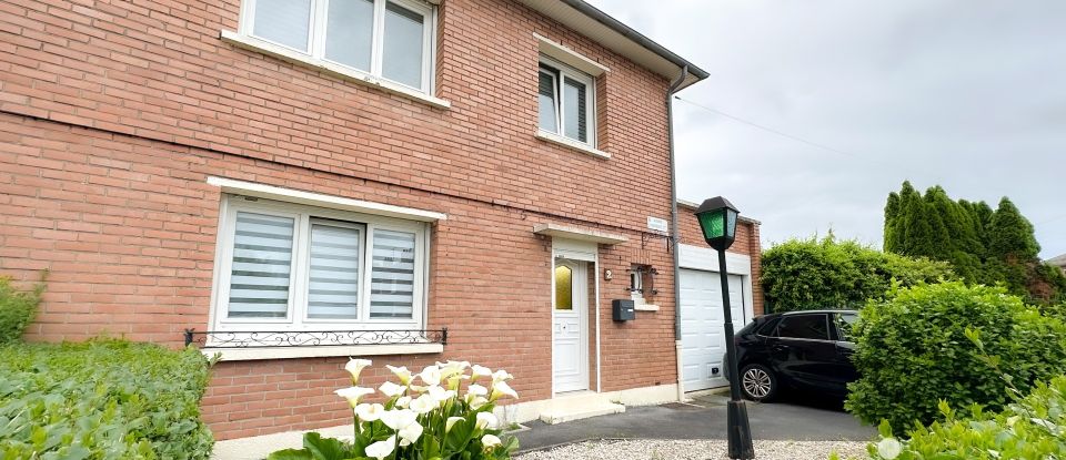 Maison traditionnelle 5 pièces de 115 m² à Lambres-lez-Douai (59552)