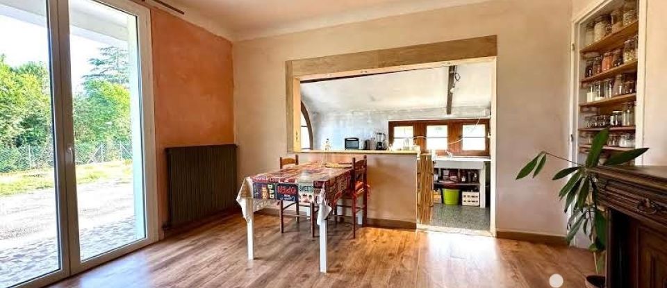 Maison de campagne 4 pièces de 132 m² à Trie-sur-Baïse (65220)