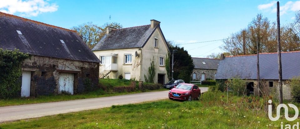 Country house 3 rooms of 75 m² in Maël-Carhaix (22340)