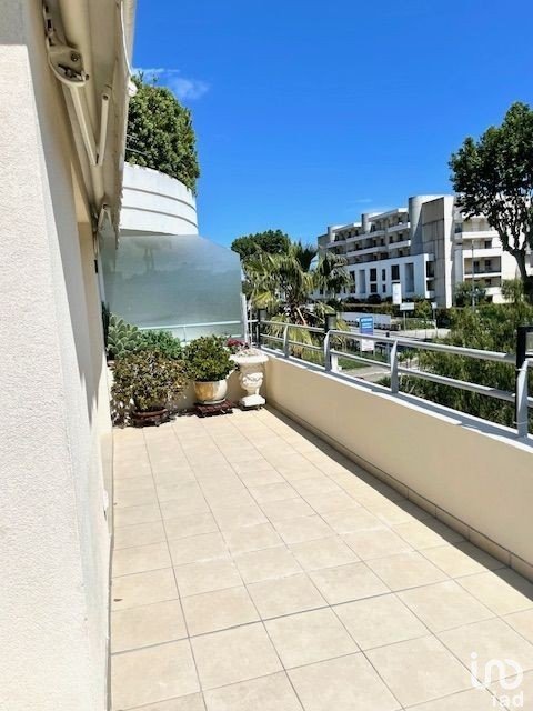 Appartement 3 pièces de 63 m² à Cagnes-sur-Mer (06800)