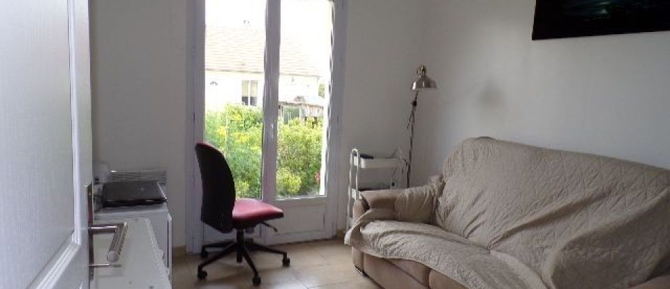 Maison 5 pièces de 86 m² à Chamvres (89300)