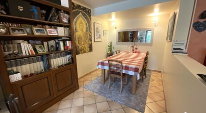 House 4 rooms of 117 m² in Orsay (91400)