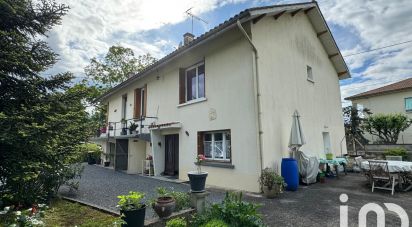 Maison traditionnelle 7 pièces de 151 m² à Angoulême (16000)