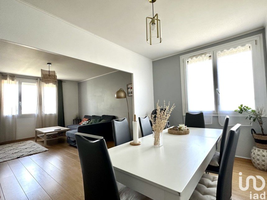 Apartment 4 rooms of 76 m² in Saint-Herblain (44800)