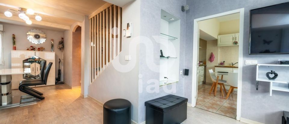 Maison 7 pièces de 188 m² à Saint-Julien-en-Genevois (74160)