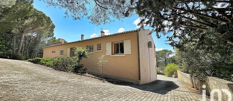 Traditional house 7 rooms of 185 m² in Rochegude (26790)