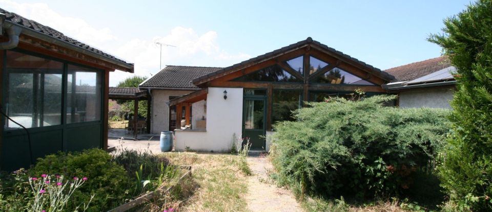 Maison 6 pièces de 185 m² à Montmerle-sur-Saône (01090)