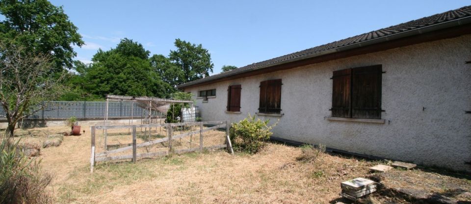 Maison 6 pièces de 185 m² à Montmerle-sur-Saône (01090)