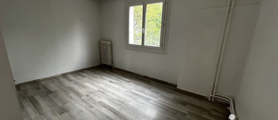 Apartment 3 rooms of 69 m² in Nîmes (30000)