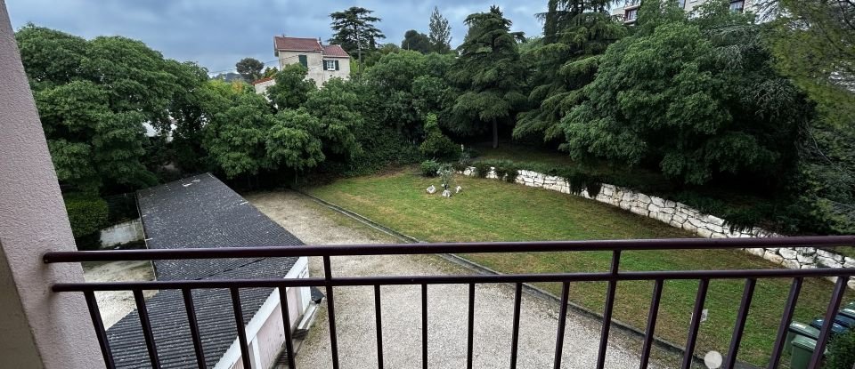 Apartment 3 rooms of 69 m² in Nîmes (30000)