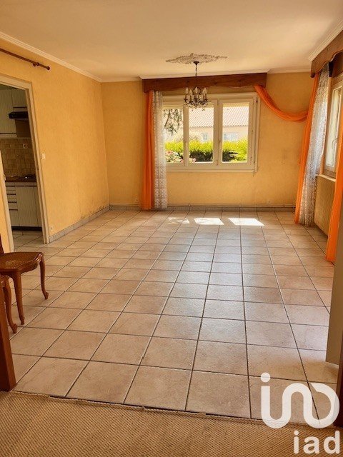 House 4 rooms of 77 m² in Bouguenais (44340)