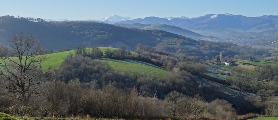 Land of 1,468 m² in Moncayolle-Larrory-Mendibieu (64130)