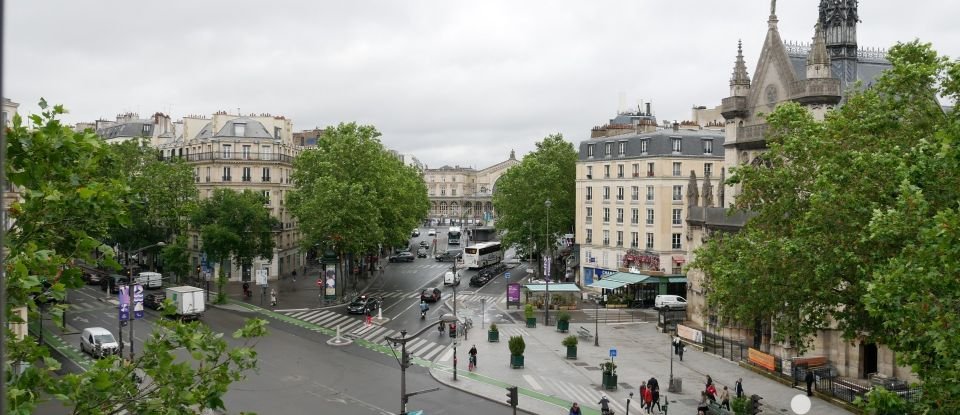 Appartement 4 pièces de 88 m² à Paris (75010)