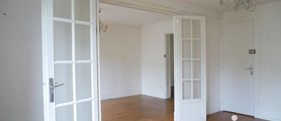 Appartement 4 pièces de 88 m² à Paris (75010)