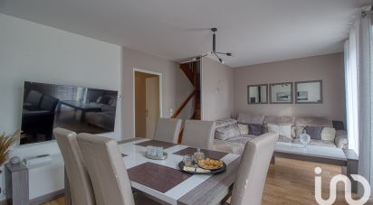 Maison 5 pièces de 93 m² à Saint-Maximin (60740)