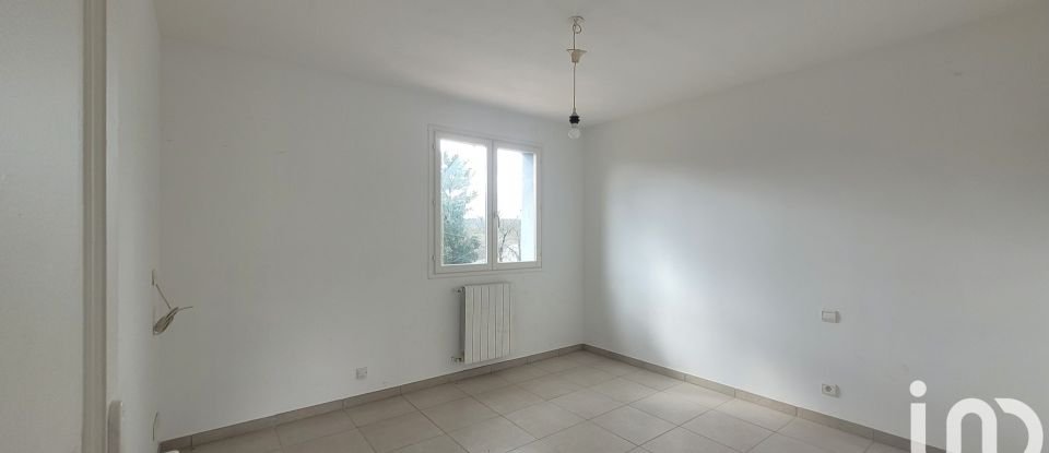 House 7 rooms of 190 m² in Fox-Amphoux (83670)