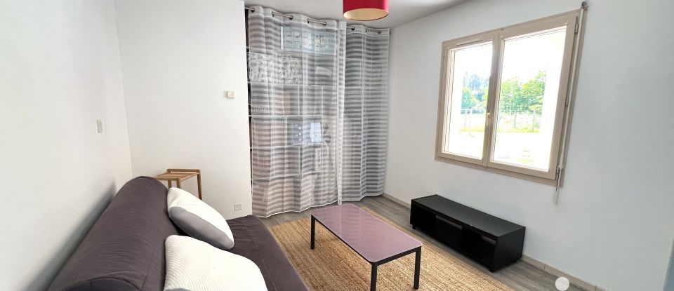 House 8 rooms of 201 m² in Saint-Vincent-de-Paul (40990)