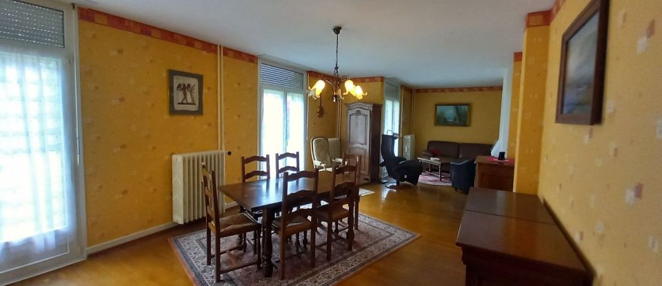 House 7 rooms of 140 m² in Saint-Avold (57500)