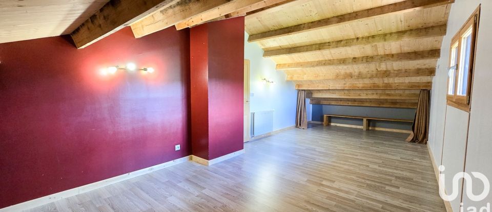 Cottage 7 rooms of 217 m² in Hauts de Bienne (39400)